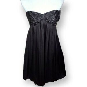 LAUNDRY BY SHELLI SEGAL BLACK SILK BEADED STRAPLESS DRESS SZ.4 EUC.